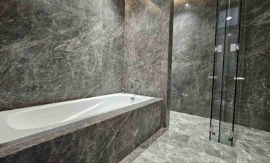 For Rent Verde Two Apartment 3 BR 230 sqm