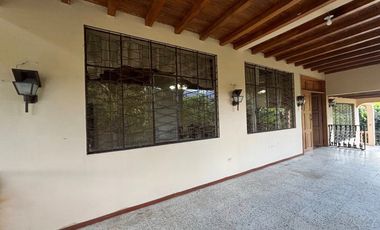 Amplia propiedad en venta en Malacatos