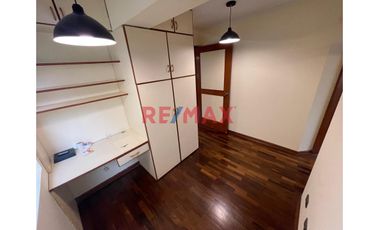 Alquilo Práctico Y Acogedor Departamento Frente A Parque En 1Er Piso De 1 Dorm. - Surco Zona Segura Y Residencial