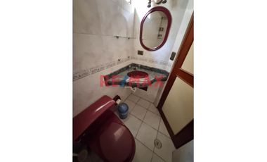 Alquilo Práctico Y Acogedor Departamento Frente A Parque En 1Er Piso De 1 Dorm. - Surco Zona Segura Y Residencial