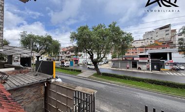 Casa comercial en venta en Av. Pío Jaramillo