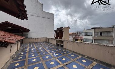 Casa comercial en venta en Av. Pío Jaramillo