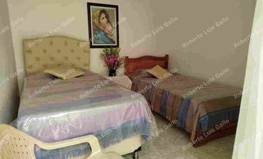 Vendo casa Grande 1er. piso con garaje en clinica del rosario
