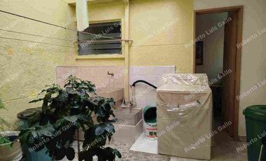 Vendo casa Grande 1er. piso con garaje en clinica del rosario