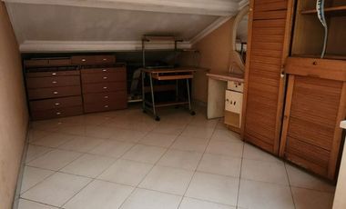 DISEWAKAN Rumah 1,5 Lt, Rapi, Strategis, Row 2 mbl, Kelapa Gading