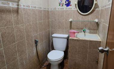 DISEWAKAN Rumah 1,5 Lt, Rapi, Strategis, Row 2 mbl, Kelapa Gading