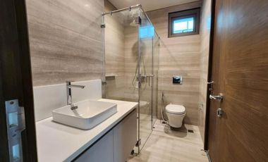 4BR Penthouse in San Juan, Viridian in Greenhills for Sale!