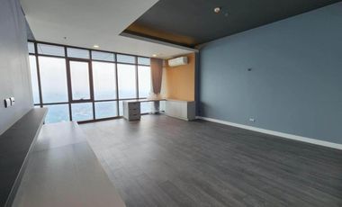 4BR Penthouse in San Juan, Viridian in Greenhills for Sale!