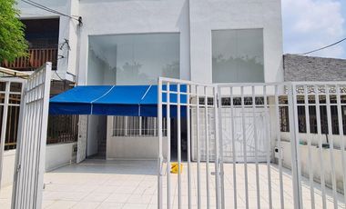 LOCAL COMERCIAL ARRIENDO  AREA 200 M2 COLSEGUROS VIA PRINCIPAL