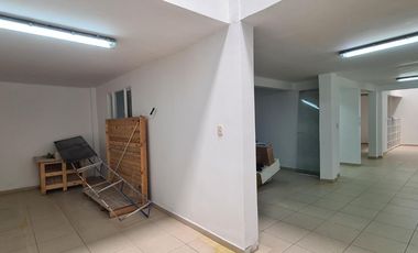LOCAL COMERCIAL ARRIENDO  AREA 200 M2 COLSEGUROS VIA PRINCIPAL
