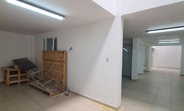 LOCAL COMERCIAL ARRIENDO  AREA 200 M2 COLSEGUROS VIA PRINCIPAL