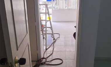 LOCAL COMERCIAL ARRIENDO  AREA 200 M2 COLSEGUROS VIA PRINCIPAL