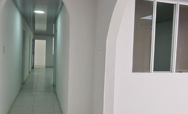LOCAL COMERCIAL ARRIENDO  AREA 200 M2 COLSEGUROS VIA PRINCIPAL
