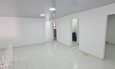 LOCAL COMERCIAL ARRIENDO  AREA 200 M2 COLSEGUROS VIA PRINCIPAL