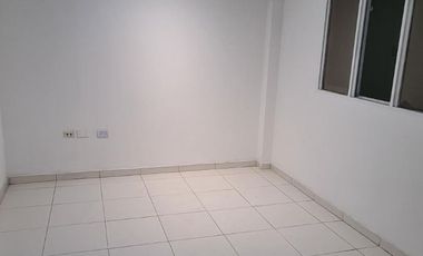 LOCAL COMERCIAL ARRIENDO  AREA 200 M2 COLSEGUROS VIA PRINCIPAL