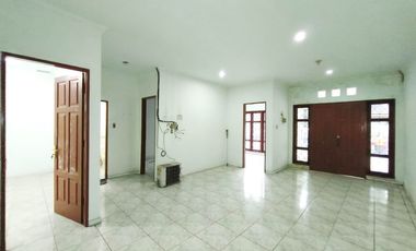 Disewakan Rumah 1 tingkat komplek Cemara Asri