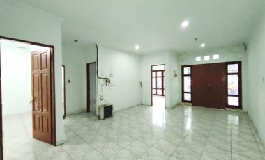 Disewakan Rumah 1 tingkat komplek Cemara Asri