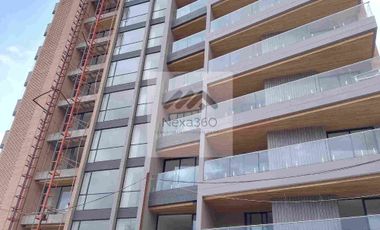 Departamento nuevo , tres habitaciones, dos parqueos , edificio de lujo.