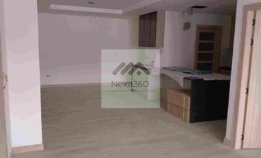 Departamento nuevo , tres habitaciones, dos parqueos , edificio de lujo.