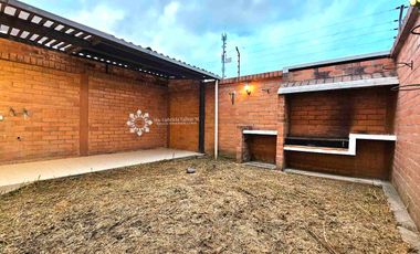 EN VENTA - Casa dentro de condominio, sector de Río Amarillo