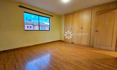 EN VENTA - Casa dentro de condominio, sector de Río Amarillo