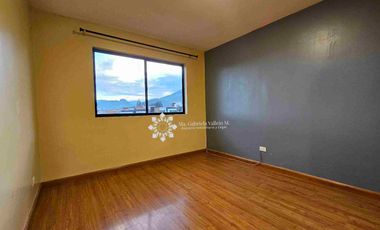 EN VENTA - Casa dentro de condominio, sector de Río Amarillo