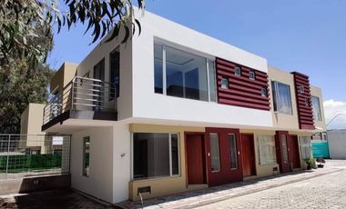 Vendo casa Valle de los chillos