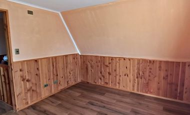 Casa en arriendo año corrido, a pasos de la costanera Villarrica