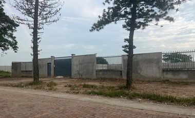 SE ALQUILA TERRENO EN AVDA. FERROVIARIA MACHALA