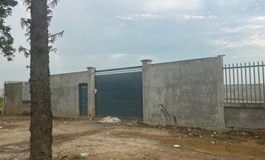 SE ALQUILA TERRENO EN AVDA. FERROVIARIA MACHALA