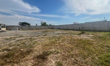 SE ALQUILA TERRENO EN AVDA. FERROVIARIA MACHALA