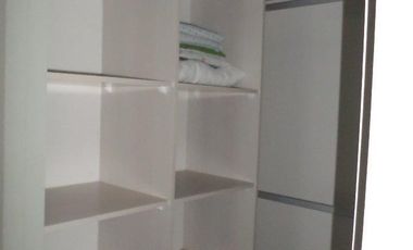 SE ARRIENDA DEPTO AMOBALDO EN EDIF. MATIZ.