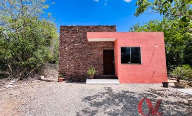 CASA EN PRIVADA CON CASA CLUB EN YAXKUKUL