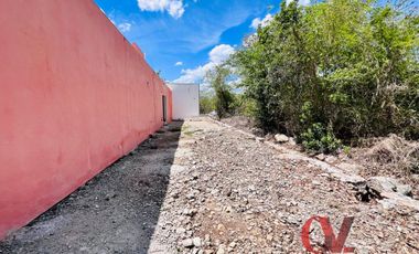 CASA EN PRIVADA CON CASA CLUB EN YAXKUKUL