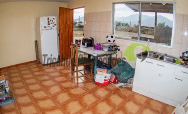 Parcela orilla de carretera D-41, para centro de eventos, turístico u otro. La Serena. $165 millones