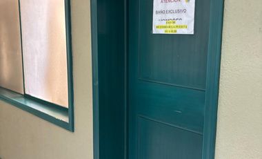OFICINAS EN SEGUNDO PISO EN EDIFICIO SOBRE AVE UNIVERSIDAD