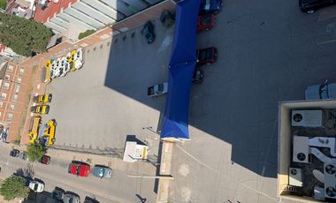 LOCAL EN PLANTA BAJA CON SOTANO EN EDIFICIO SOBRE AVE UNIVERSIDAD