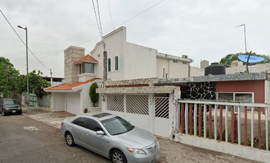 ¡Casa en Recuperación Bancaria! Oportunidad Única en Veracruz