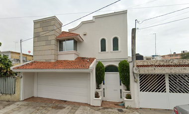 ¡Casa en Recuperación Bancaria! Oportunidad Única en Veracruz