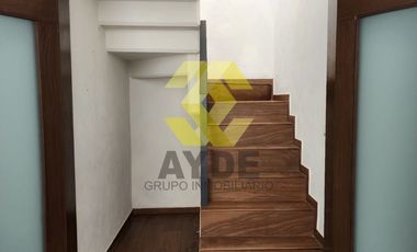 CASA EN VENTA EN SOLARES INT. 185