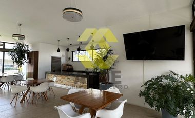 CASA EN VENTA EN SOLARES INT. 185