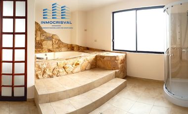 🏡 VENDO Casa Espectacular  en  en San Juan de Conocoto – 5 habitaciones – 372 m² – Conjunto privado