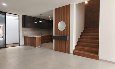 HERMOSA con ROOFGARDEN Rancho Santa Mónica