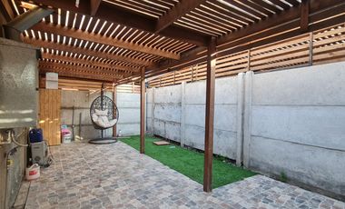 Casa 2 dormitorios 2 baños, Av San Luis Lampa