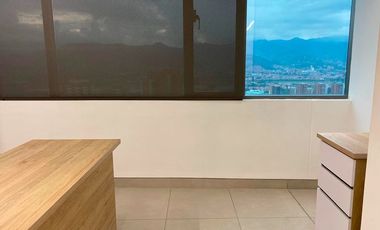 Oficina AMOBLADA en venta en Altos del Poblado, Poblado