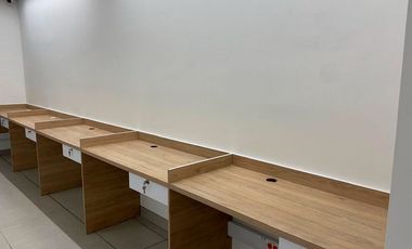 Oficina AMOBLADA en venta en Altos del Poblado, Poblado