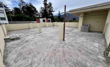 Casa Rentera con 2 departamentos en el norte de Quito sector Mastodontes precio de Oportunidad y excelente rentabilidad