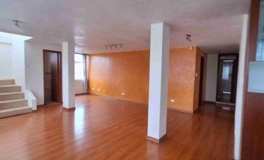 Casa Rentera con 2 departamentos en el norte de Quito sector Mastodontes precio de Oportunidad y excelente rentabilidad
