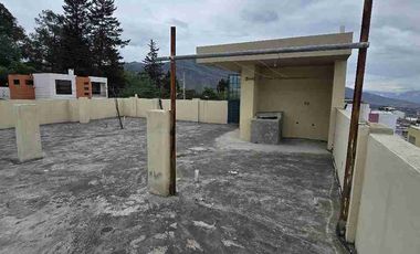 Casa Rentera con 2 departamentos en el norte de Quito sector Mastodontes precio de Oportunidad y excelente rentabilidad