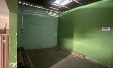 En alquiler galpón en sector industrial Vergeles.(JP)